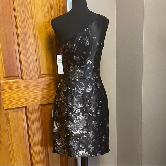 NWT Maggy London one shoulder dress - Picture 2 of 5